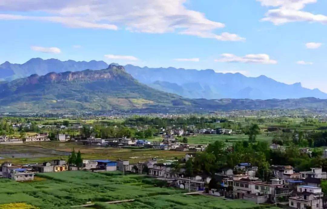 四川各地市產(chǎn)業(yè)規(guī)劃出爐，南充將以電子信息等四項(xiàng)為主